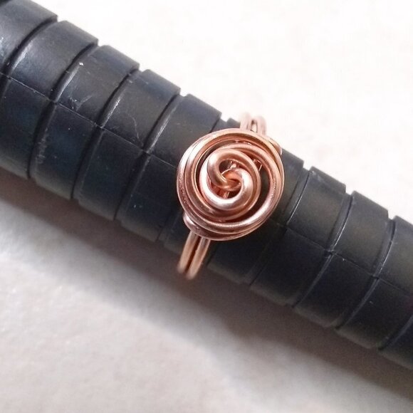 Durable Everyday Wear! My Signature Swirl ~ Copper Wire Wrapped Ring - Sz 5.5 - Picture 1 of 7